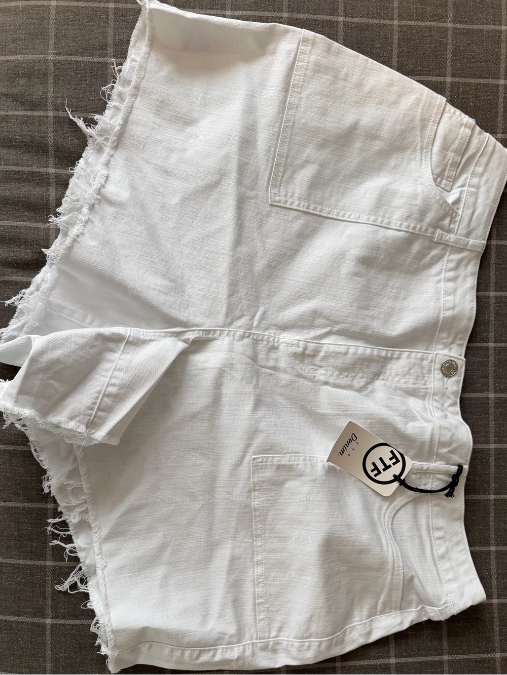 Fashion to Figure White Denim Frayed Jean Shorts